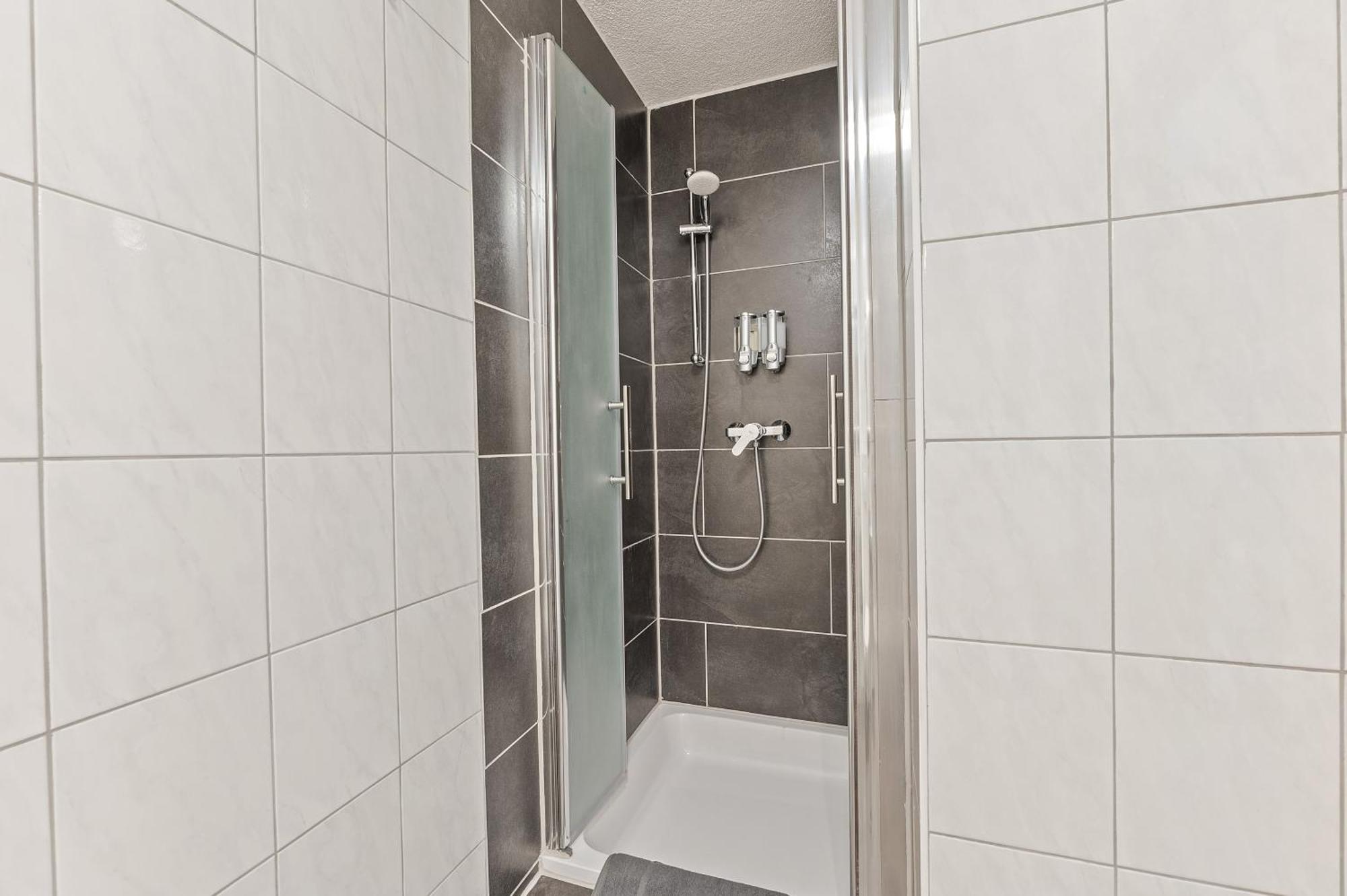 Businesshotel Lemon Suites Self Check-In Messe Airport Mit Kueche - Monteure Willkommen Neuhausen auf den Fildern Habitación foto